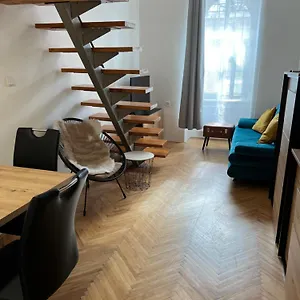  Apartament Parking